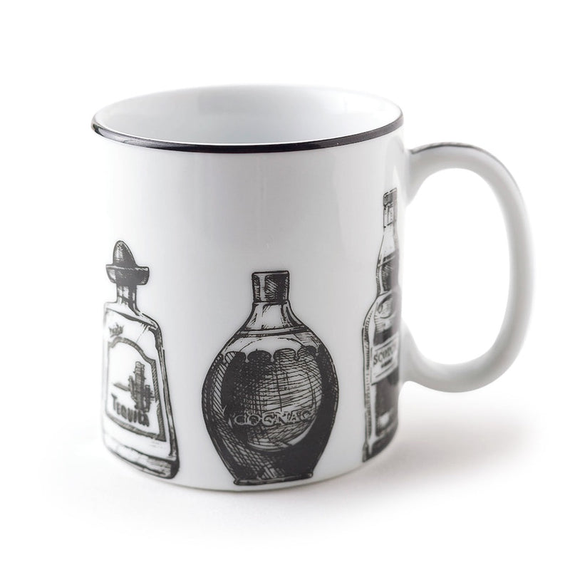 Caneca de porcelana garrafas bebidas